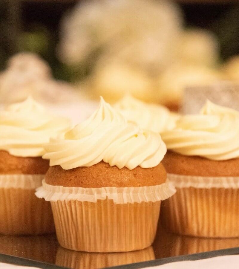 cup cakes butter cream